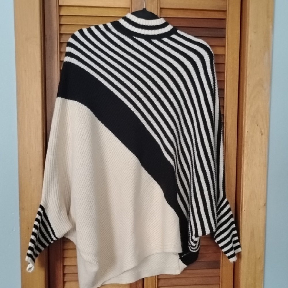 Suzy Shier Black and Beige Striped Sweater